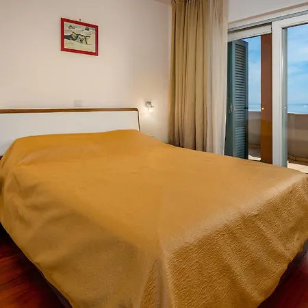 Stunning In Appartement Mošćenička Draga