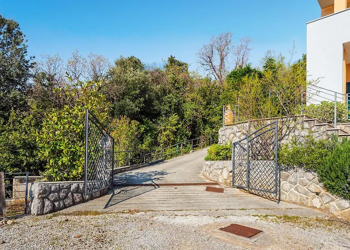 Apartment Amazing In Moscenicka Draga